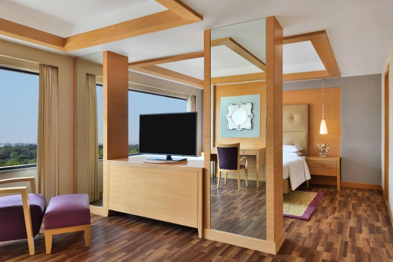 Hotel Courtyard By Marriott Chennai Extérieur photo