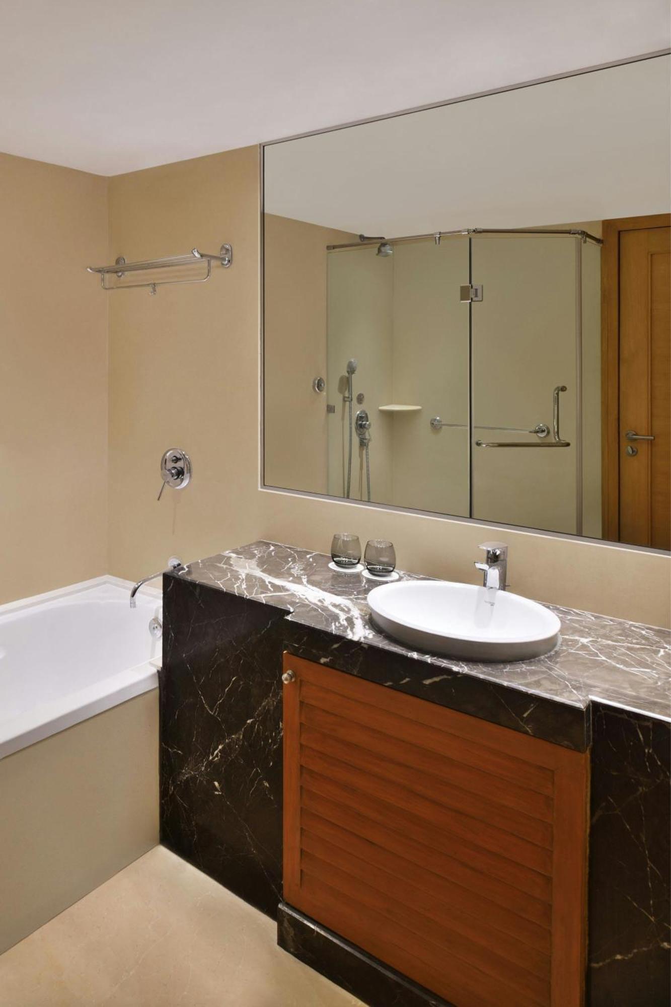 Hotel Courtyard By Marriott Chennai Extérieur photo
