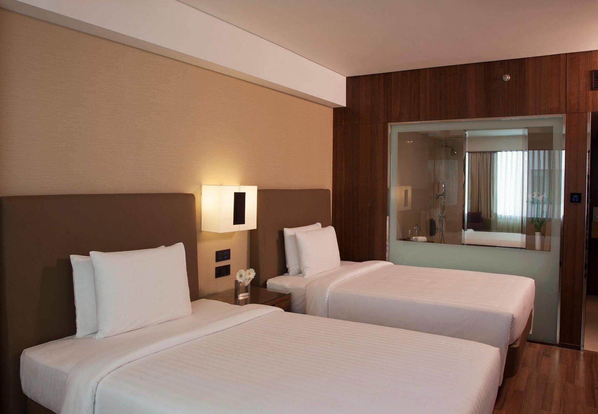 Hotel Courtyard By Marriott Chennai Extérieur photo